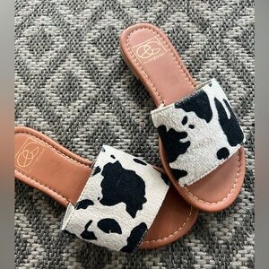 Womens Cowprint sandals- size 6